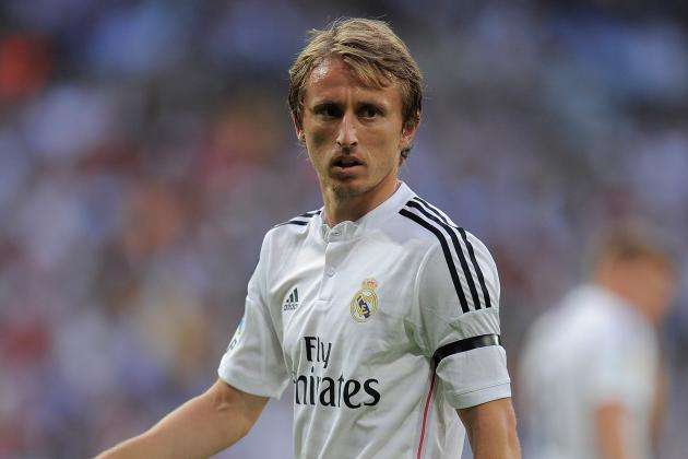 意媒：国米将贝尔纳韦视为未来中场引援人选，已派球探考察